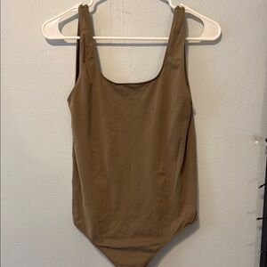 SKIMS Green Bodysuit with Sleeveless Design and Scoop Neckline